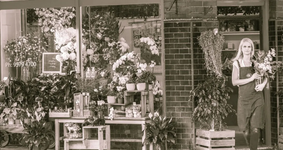 Store image