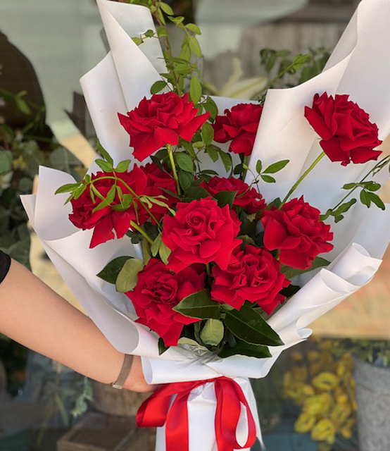 Red Rose Bouquet 10 Stems